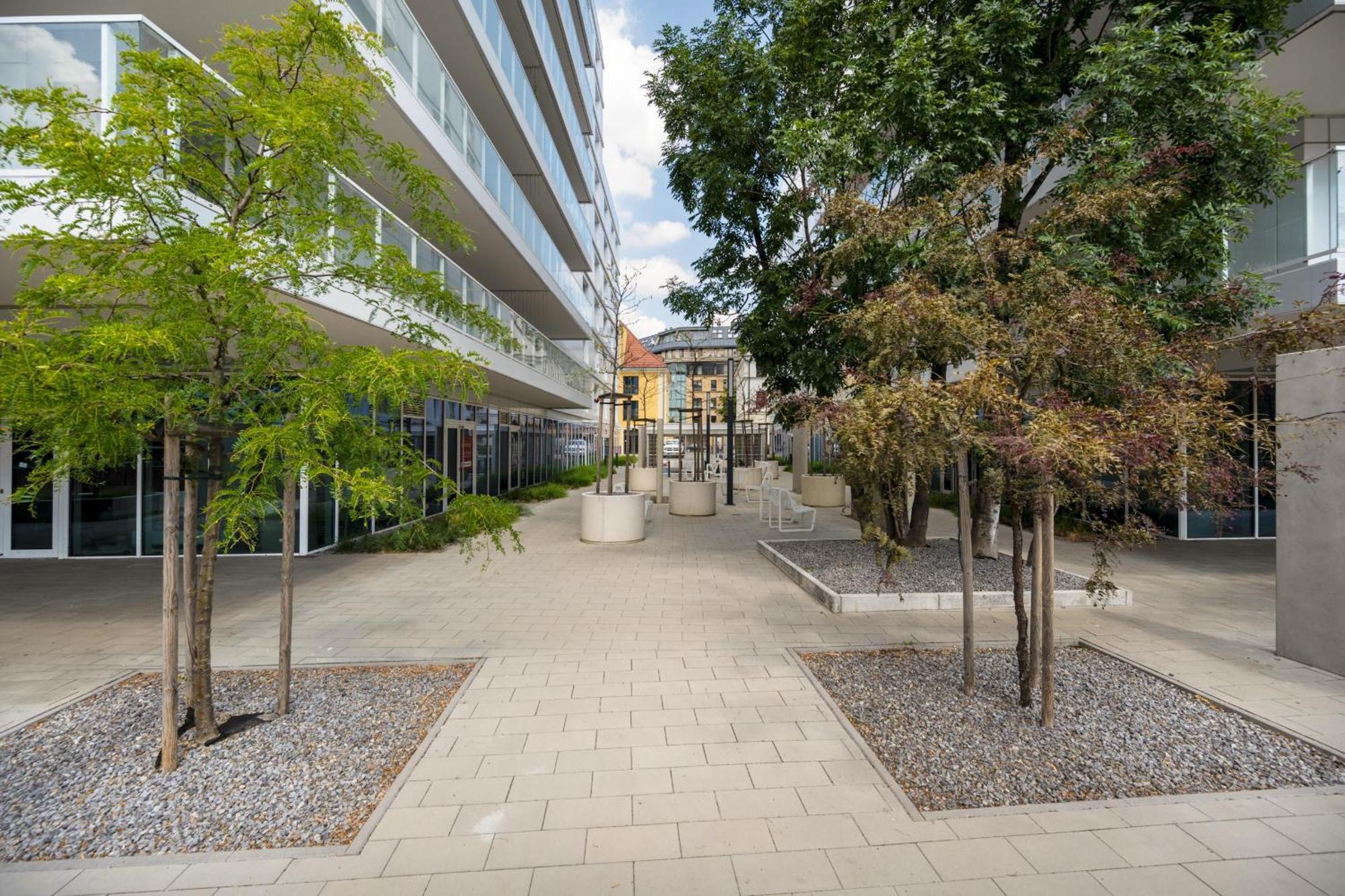 Elegant Apartment With Balcony By The Oder River In Wroclaw By Renters Prestige Exterior photo